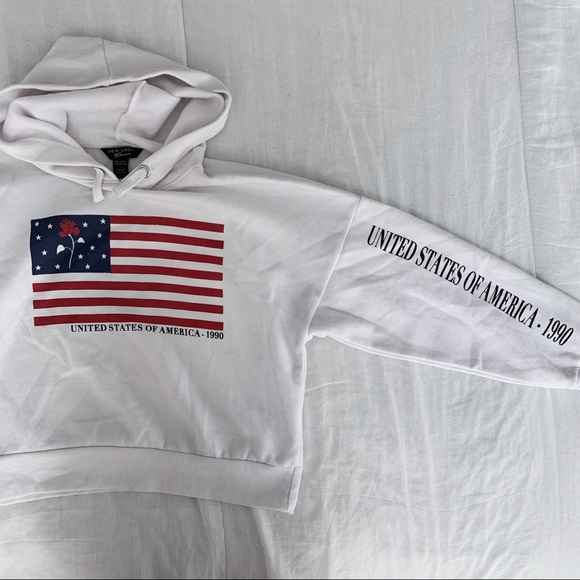 cropped white hoodie - Picture 2 of 3